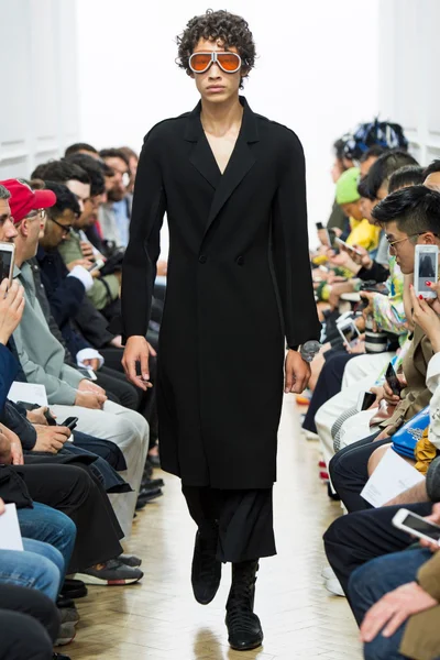 Look 35